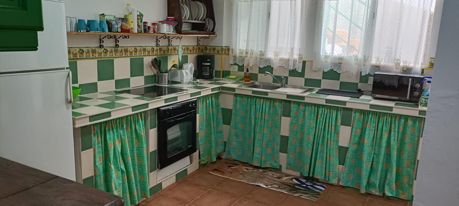 Habitacion Matrimonial En Un Bajo Bano Compartido Areas Compartidas Abades  المظهر الخارجي الصورة